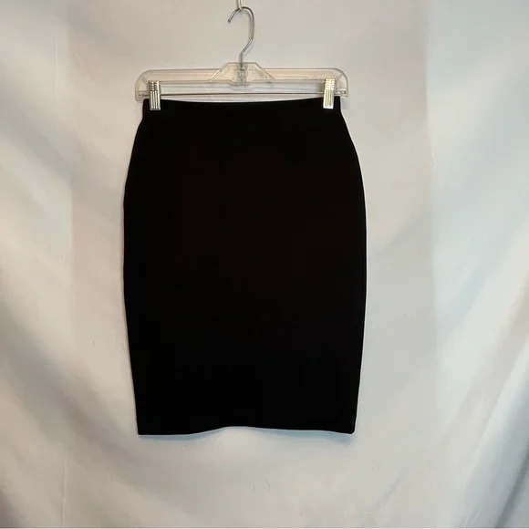 Talula Pencil Skirt - Picture 3 of 7